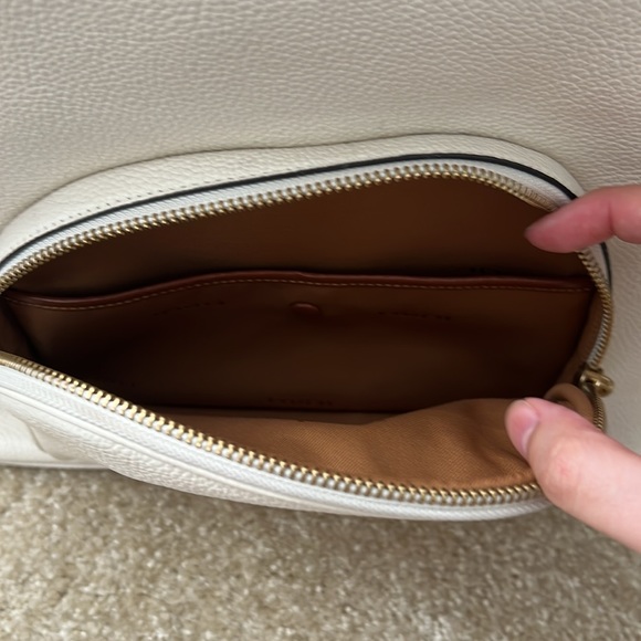 Coach cream colored backpack. 3 pockets (2 big, 1 small) - Picture 5 of 11